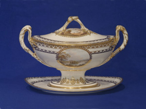 Colecciones de Artes Decorativas de Macculloch Hall: Crown Derby Porcelana decorada a mano inglesa c. 1800